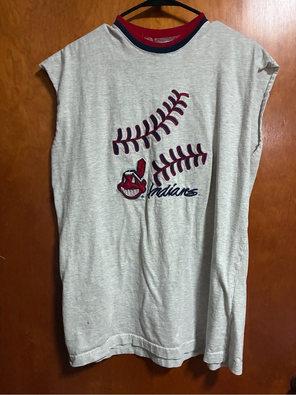 VintageCleveland Indians mens Gray Baseball Graphic Tee